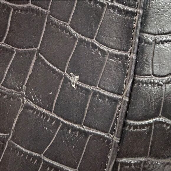 NIB, Guess stiletto heel boots in brown alligator pattern. Size 10 - Picture 13 of 13